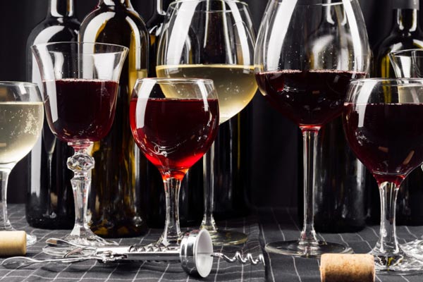 Rượu vang là gì? Các khái niệm cơ bản về rượu vang