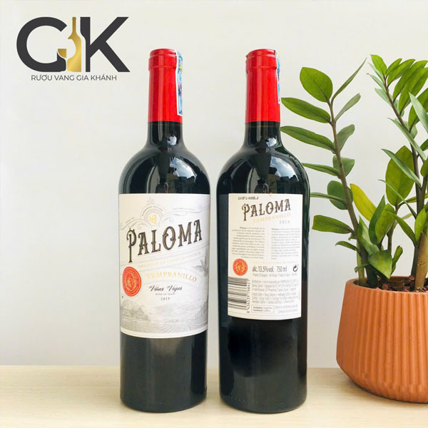 Chai vang đỏ Paloma Tempranillo đặc trưng của Tây Ban Nha