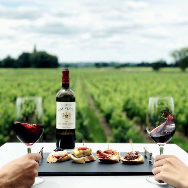 Chateau Mauvinon cùng BBQ giàu chất thịt