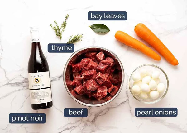 Nguyên liệu chính cho món bò hầm rượu vang kiểu Pháp