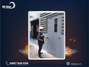 Thường xuyên kiểm tra cửa chống cháy